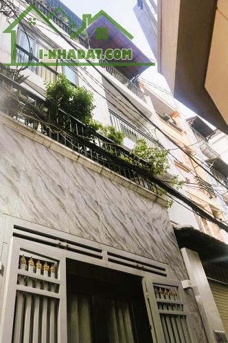 BÁN NHÀ LÊ VĂN SỸ QUẬN PHÚ NHUẬN, 4 TẦNG 5 PHÒNG NGỦ, DT 40m2 (4x10),HẺM THẲNG TRỤC SÁT MT - 1