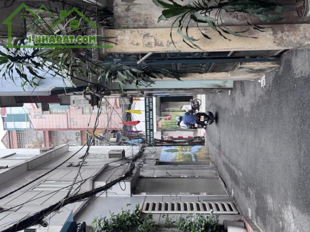KHÔNG CÓ CĂN THỨ 2 — PHỐ NGUYỄN NGỌC NẠI — OTO NGỦ TRONG NHÀ.