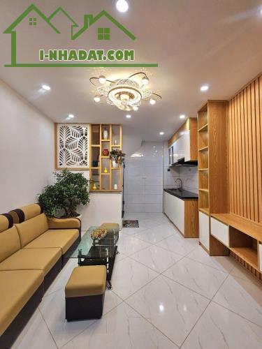 BÁN NHÀ PHỐ BẠCH MAI  CÁCH PHỐ 30M - NGÕ RỘNG   20/22 m-5 tầng -5,95 tỷ   - Nhà đẹp lung l