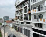 Bán Nhà 100M2 5 Tầng hơn 7 tỷ - hẻm 6M ngay EmarkPhan Huy Ích