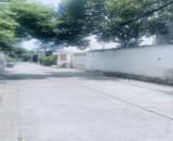 Bán gấp nhà hẻm ô tô Lê Văn Quới, Bình Tân, 2 tầng, 7,6x11,5M, giá 6,4 tỷ ( TL )