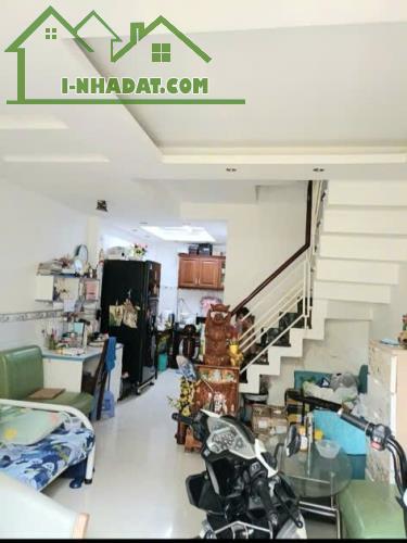 SÁT MẶT TIỀN ĐƯỜNG SỐ GIAO 

ĐƯỜNG MAI VĂN VĨNH   TÂN KIỂNG 

TRUNG TÂM Q7 

NGANG - 2