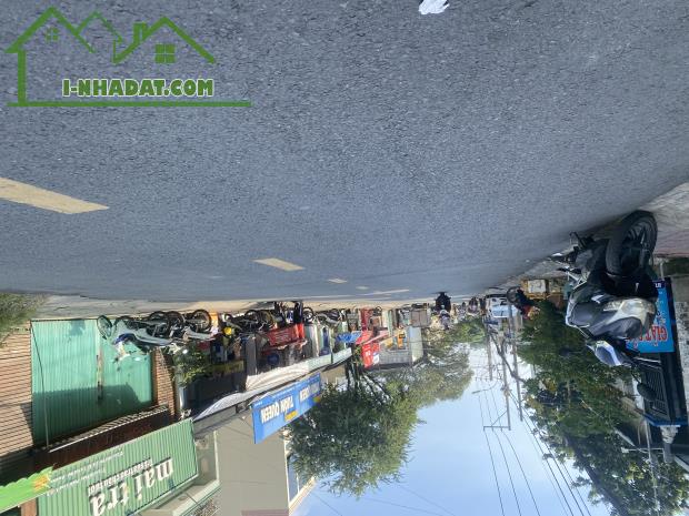 Bán nhà trệt 1 lầu mặt tiền đường tiện kinh doanh buôn bán