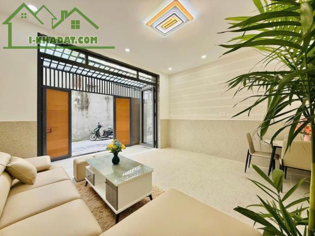 NHÀ ĐẸP QUANG TRUNG GV - GẦN CHỢ ĐÊM HẠNH THÔNG TÂY - HXH THÔNG - DT 60M² - 3 TẦNG NHỈNH 6 - 1