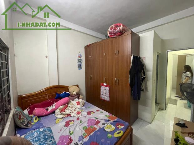 Cần bán căn nhà 3 tầng Phúc Lợi, DT 48m2, đường rộng ô tô qua, giá 3.55 tỷ - 4