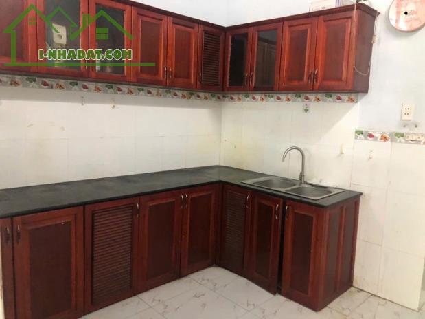 Bán gấp nhà Bê tông cốt thép ở ngay Lê Văn Lương, cách hẻm xe hơi 1 căn , 100m2, SHR. - 3