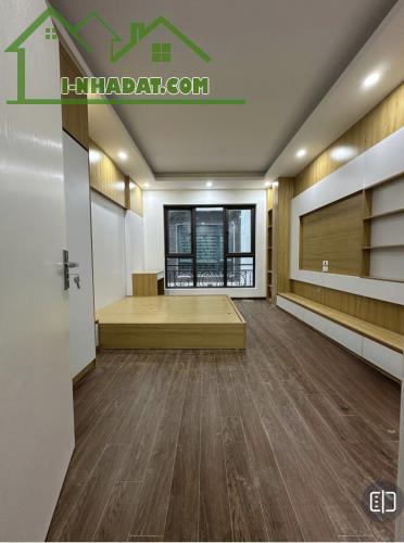 Nhà phố Thanh Nhàn 33m 5T MT3.6 NGÕ RỘNG THÊNH THANG - CÁCH Ô TÔ VÀI BƯỚC CHÂN - THANG MÁY