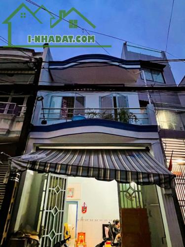 Nhà hẻm ô tô, sau ACBbank Lạc Long Quân, Tân Bình, 4.95 tỷ