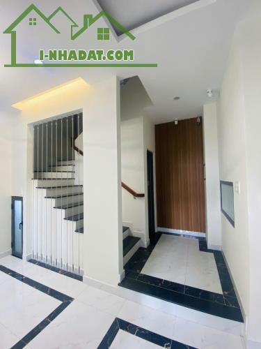 Bán nhà 56m2, 4 tầng, 3PN, 4WC, Hương lộ 2, Bình Trị Đông, 5.4 tỷ - 3