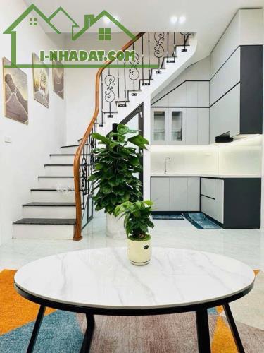 BÁN NHÀ QUANG TRUNG HÀ ĐÔNG LÔ GÓC 30m x 5 TẦNG 4,3 TỶ