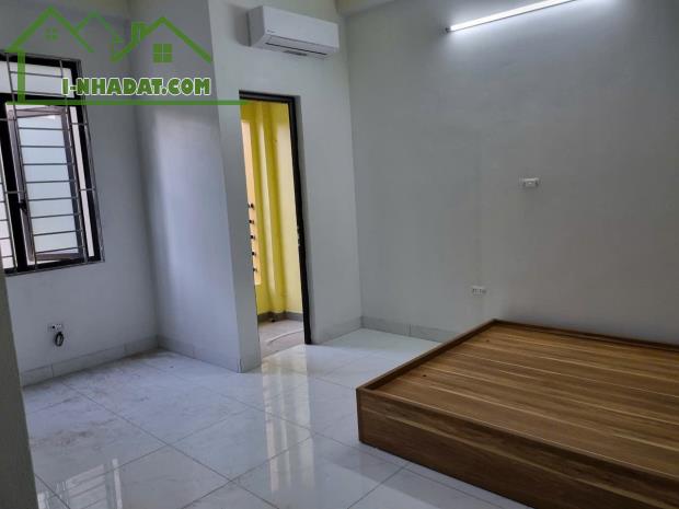 PHÒNG TRỌ KK RỘNG 30m2 BAN CÔNG CỬA SỔ THOÁNG SÁNG, HỒ LINH ĐÀM, CHÙA TỨ KỲ