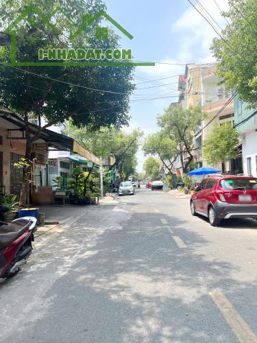 Nhà 3 tầng mặt tiền đường Bùi Điền P4Q8. Giá : 8.45 tỷ TL