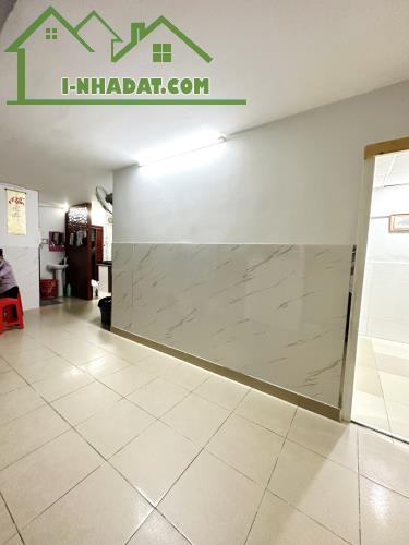 Ngộp bank ! Giảm 2 tỷ. Nhà 3 tầng hxh Lê Văn Sỹ,76m2,ngang 5,5m,4PN.Sổ vuông. - 1