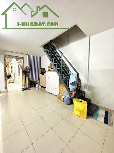 Ngộp bank ! Giảm 2 tỷ. Nhà 3 tầng hxh Lê Văn Sỹ,76m2,ngang 5,5m,4PN.Sổ vuông. - 2