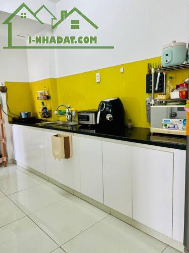 Bán 8X Plus 2 phòng ngủ, diện tích 68m2, giá bán 2 tỷ 420tr, sổ hồng - 3