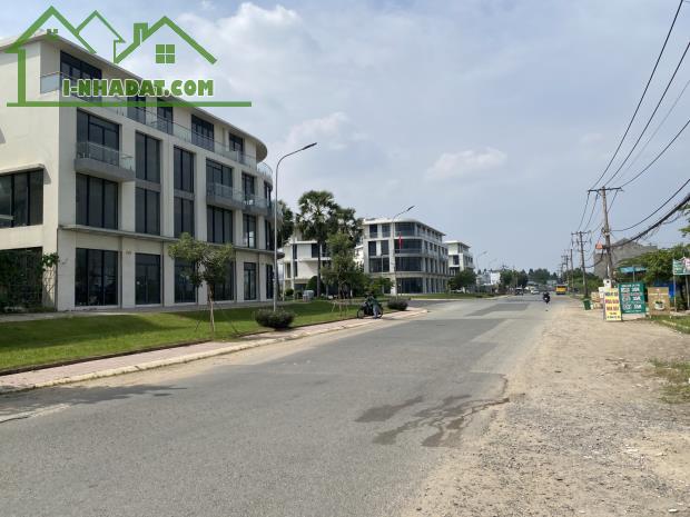 c Hiếm! Đất Đẹp Ngay Liên Phường - Gần Cao Tốc, Chỉ 8.5 Tỷ! 🌟 - 1