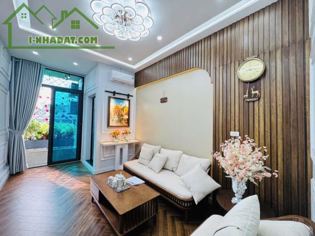 BÁN NHÀ PHỐ TRƯƠNG ĐỊNH - NHÀ MỚI 5 TẦNG - 2 NHÀ RA PHỐ - NGÕ 3M - GIÁ 6.75 TỶ 0886962299 - 1