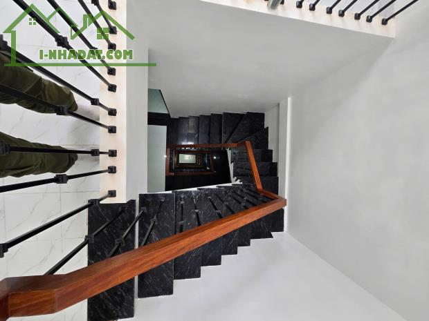 BÁN NHÀ HOÀNG HOA THÁM – TÂY HỒ - 37M – 5 TẦNG – GIÁ 8.2 TỶ - 1
