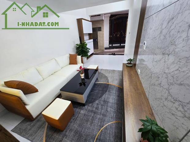 BÁN NHÀ HOÀNG HOA THÁM – TÂY HỒ - 37M – 5 TẦNG – GIÁ 8.2 TỶ - 4