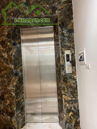 Phân Lô Ô Tô Tránh-Phố Huỳnh Thúc Kháng (Nguyên Hồng) 36/43m, 7T Thang máy 18 Tỷ - 3