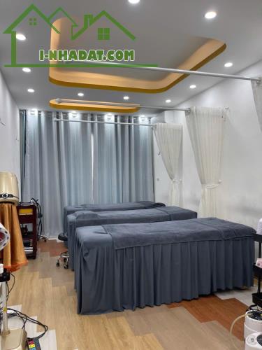 Phân Lô Ô Tô Tránh-Phố Huỳnh Thúc Kháng (Nguyên Hồng) 36/43m, 7T Thang máy 18 Tỷ - 4