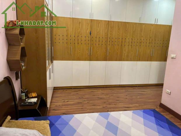 Bán căn hộ DV ngõ 213 Giáp Nhất, DT 88/95m, 7 tầng mới, MT 6.4m, 24.5 tỷ, cho thuê 100tr/t - 1