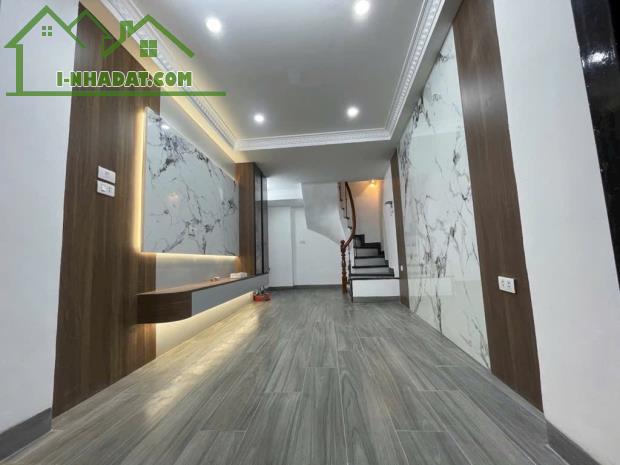 Cần bán căn Nhà riêng Phố đại cồ việt