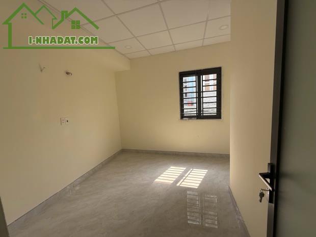 NHÀ MẶT TIỀN ĐƯỜNG LÃ XUÂN OAI, TĂNG NHƠN PHÚ A, TP. THỦ ĐỨC – CHỈ 5tyXX – 110m2