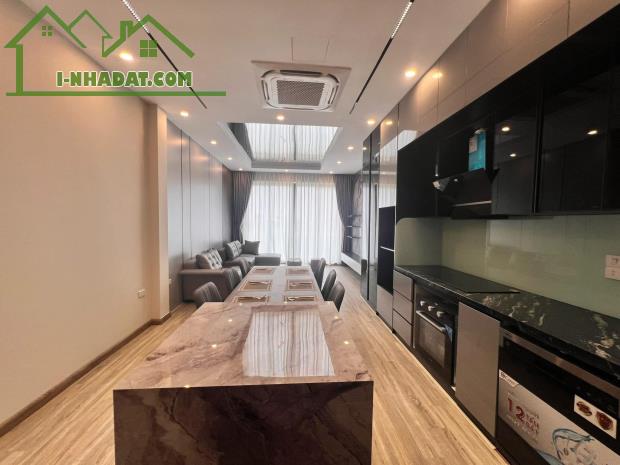 🏡 SIÊU PHẨM THẠCH BÀN – 56M² – 8 TẦNG – VỪA Ở VỪA KINH DOANH – 17,5 TỶ!