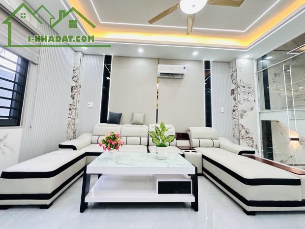 Nhà 5 tầng Huỳnh Thị Hai sát Nguyễn Ảnh Thủ - 4