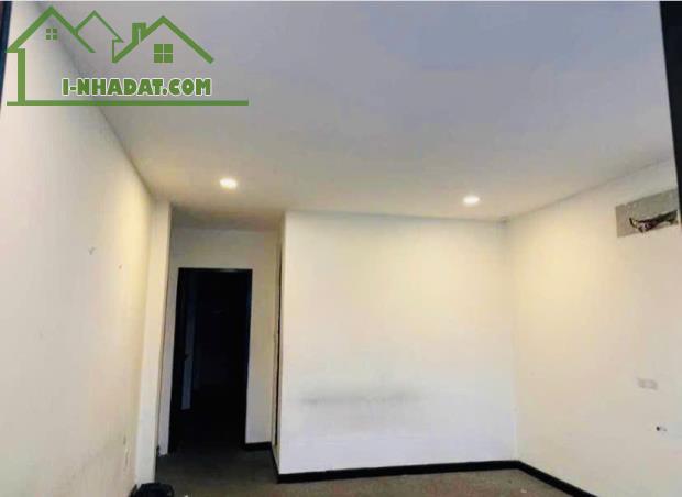 Cho thuê nhà Dt 4*18m hẻm 8m Lê Văn Huân P13, Tân Bình - 1