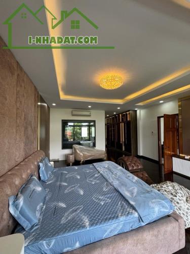 🔥🔥🔥 BIỆT THỰ SÂN VƯỜN GẦN 900M CÓ ...2 TẦNG .HỒ BƠI NỘI THẤT CAO CẤP Ở NGHỈ DƯỠNG TUYỆT