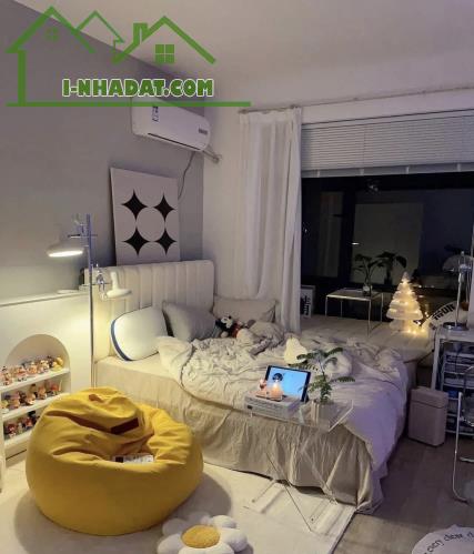 Hot! Bán Tập thể Giảng Võ, Ba Đình, 80m2, 3 ngủ, ô tô đỗ chân toà