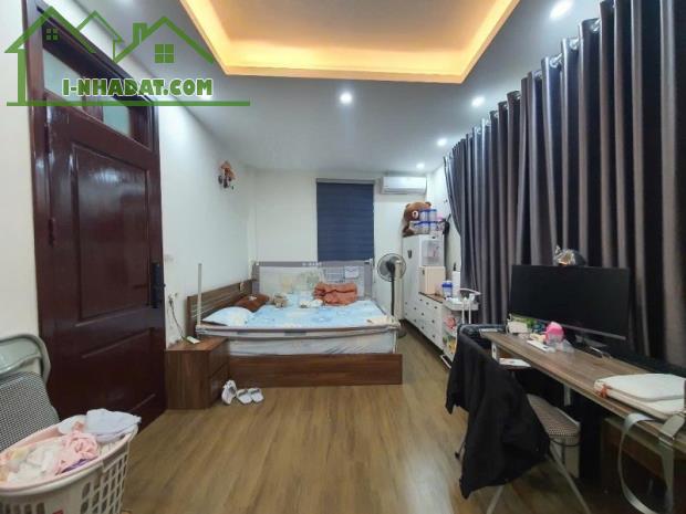 Bán nhà sát Nguyễn Ngọc Nại, quận Thanh Xuân, phân lô, ô tô lùi cửa, 30m2x6T, chỉ 6.55 tỷ
