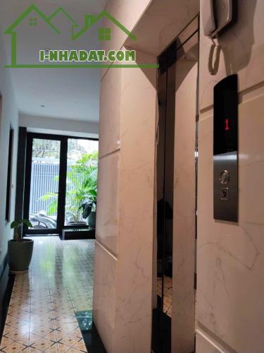 Bán tòa apartment thung lũng hoa - 120m2 x 8T - MT 10m - lô góc 2 thoáng - ô tô tránh - 3