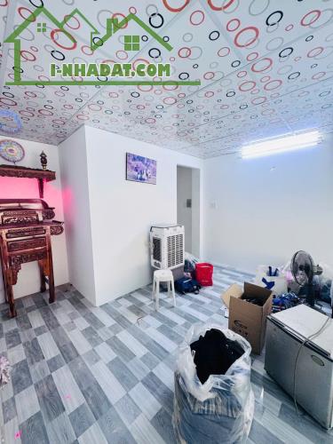 Bình Tân, gần MT, Why Tên Lưa, Nhà phố 3tầng,110m2,giá rẻ - 2