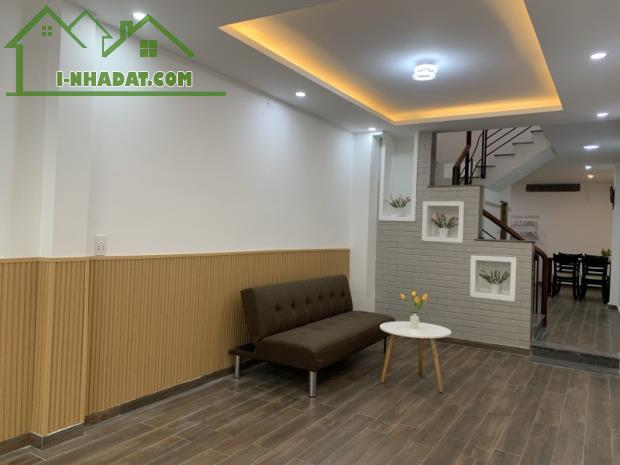 ♥ Nhà kiệt thẳng 50m ra MT Nguyễn Hoàng, 52m2, 3 tầng, sân rộng, KD, 3.5x tỷ