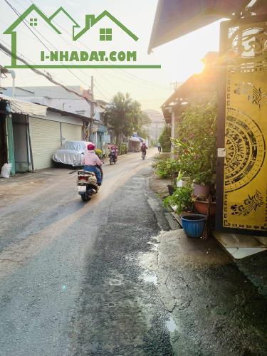Bán Nhà Mặt Tiền Kinh Doanh Vạn Hạnh, Gần Trường Nguyễn Hữu Cầu,71m2, 2Tầng, Đường 8m Thôn