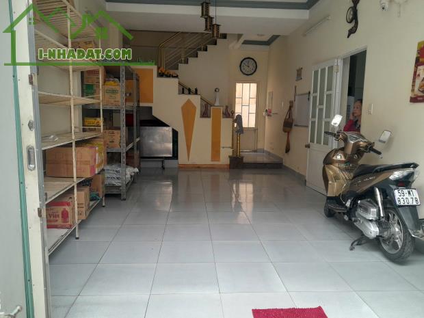 ♥ Nhà Kiệt Hoàng Diệu, 105m2, ngang 9m vuông, 2 căn 2 tầng cứng, 4.x tỷ - 4