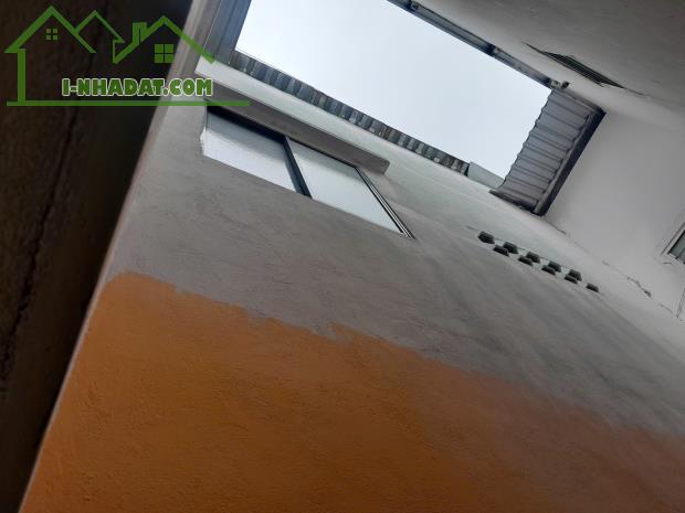 ♥ Nhà Kiệt Hoàng Diệu, 105m2, ngang 9m vuông, 2 căn 2 tầng cứng, 4.x tỷ