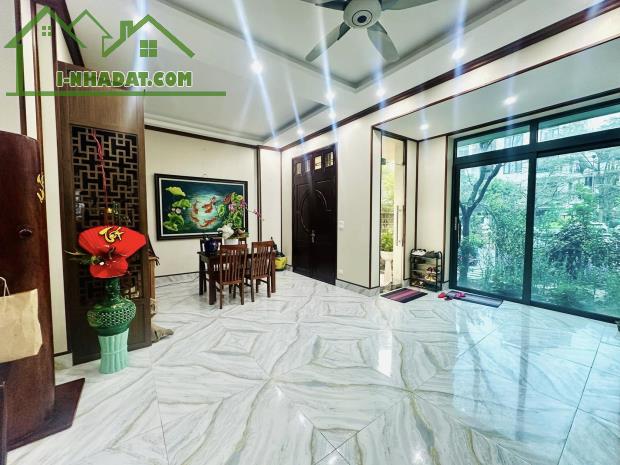 Bán nhà ngõ 114 Trung Kính, Cầu Giấy, 80m2, vỉa hè, phân lô, vườn hoa, ô tô, 29.7 tỷ - 1