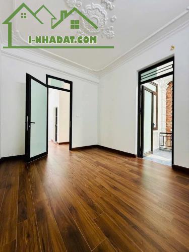 BÁN NHÀ LÁNG HẠ - ĐỐNG ĐA - 50M2 x 4T - 8.98 TỶ - NHÀ MỚI - GẦN PHỐ - NGÕ OTO DỪNG ĐỖ - 2