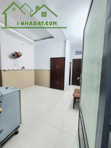 Nhà hẻm 373 xe hơi, phường 9, Quận Tân Bình