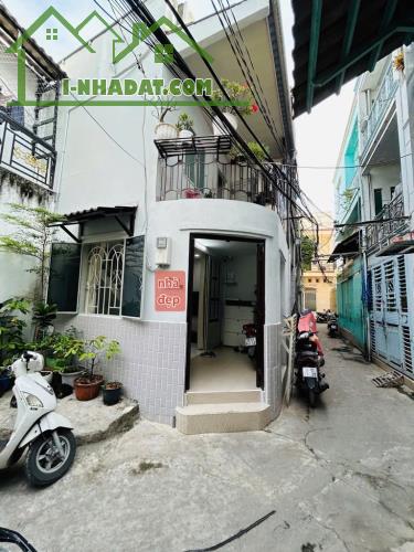 Bán nhà đẹp Ngay mặt tiền xe hơi 🚗cạnh Lotte Mart Q7 
Ngang 3.6 dài 10.5 - 2 tấm  CÓ 4 - 1