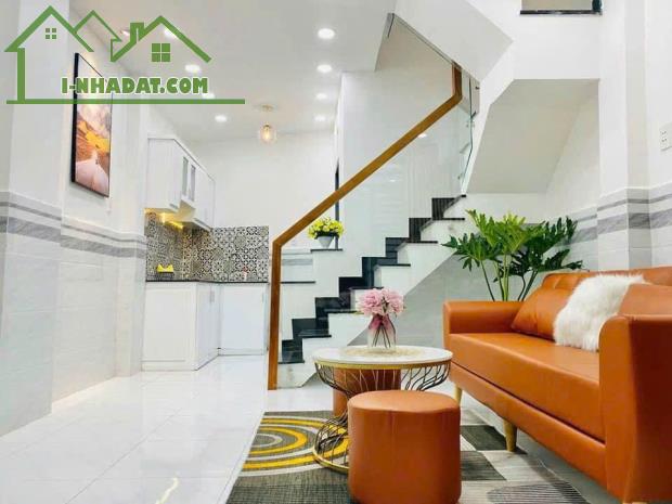 Nhà ngã tư Gò Mây, kinh doanh tốt, 5x8m, giá 1tỷ750 - 2