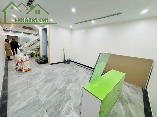 Cho thuê nhà MỚI KĐT Văn Quán 90m2 x 5 tầng thang máy 40tr 0903409888 - 1