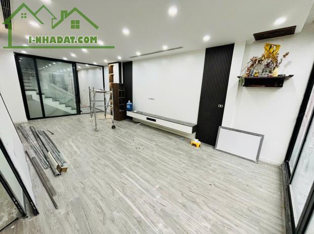 Cho thuê nhà MỚI KĐT Văn Quán 90m2 x 5 tầng thang máy 40tr 0903409888 - 2