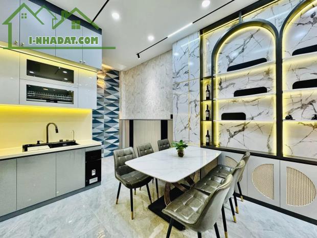 Bán nhà chợ Bàu Cát, cho thuê 15tr. Giá 2,89 tỷ Nguyễn Hồng Đào, Phường 14, Tân Bình - 2