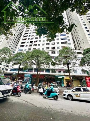 Chính chủ cần b.án căn CC HH3C, 62m2, 2 ngủ, 2WC, 2,5 tỷ, ban công view hồ và công viên.