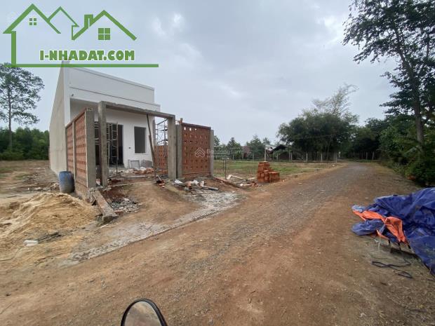 SANG GẤP 2 SÀO THỔ CƯ NHÀ HIỆN HỮU NGAY CHỢ DÂN ĐÔNG CẶP QUỐC LỘ GIÁ 186 TRIỆU - 1